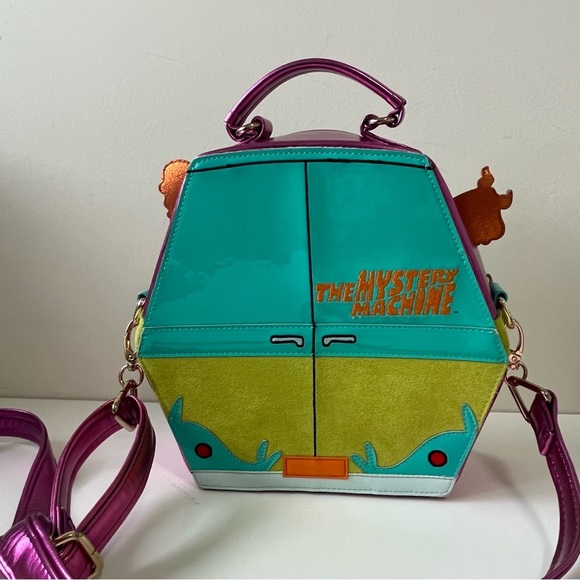 Irregular Choice Scooby Doo Mystery Machine Crossbody Bag W/LIGHT UP HEADLIGHTS - Picture 4 of 13